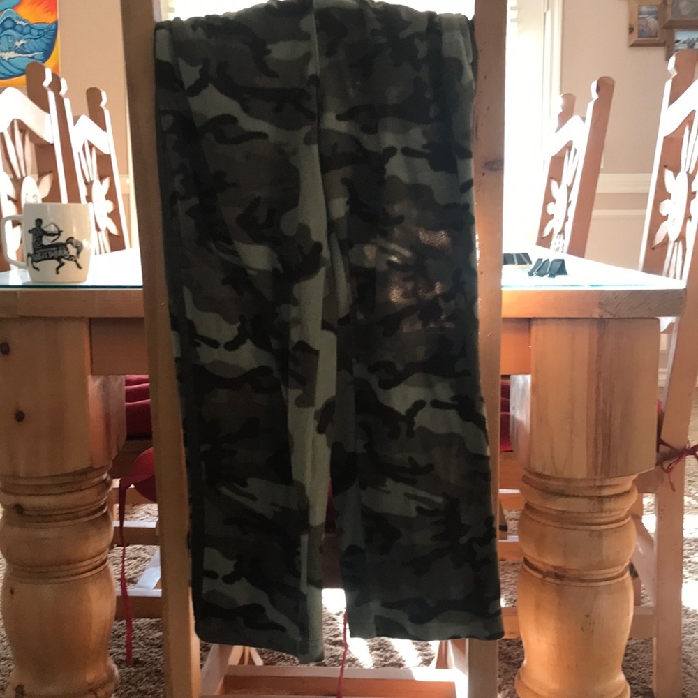 Boys camo sweat pants